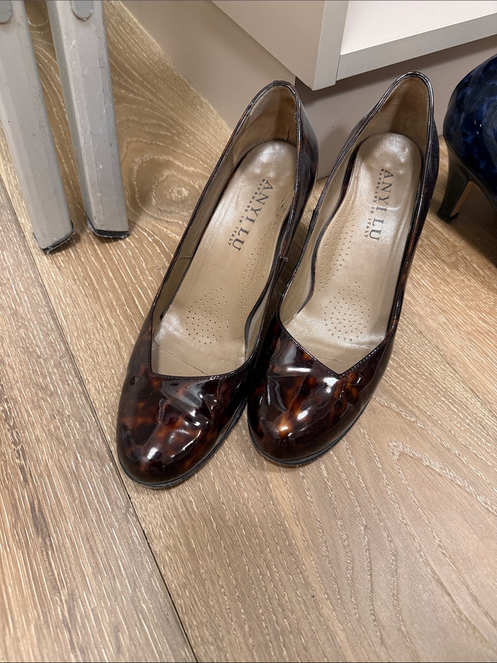 Anyi Lu Tortoiseshell Patent Leather Pumps in Brown